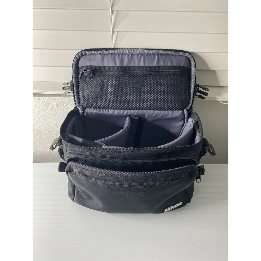 Pre Owned Large Nikon Brand Camera Bag